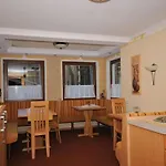Ξενοδοχείο Gaestehaus Martha 4*