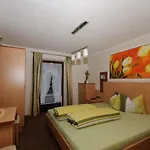 Gaestehaus Martha 4*