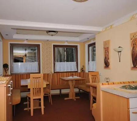 Bed & Breakfast Gaestehaus Martha 4*