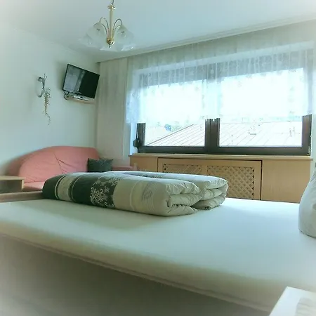 Gaestehaus Martha Hotel 4*