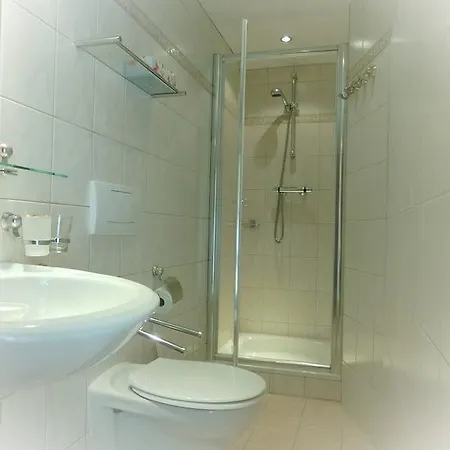 Gaestehaus Martha Hotel 4*