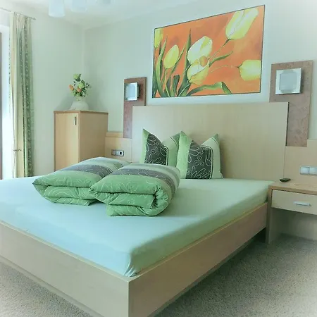 Gaestehaus Martha Bed & Breakfast Langenfeld