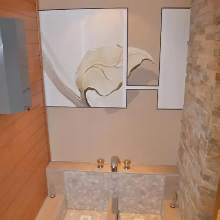Gaestehaus Martha Bed & Breakfast 4*