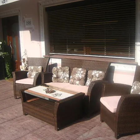 Bed & Breakfast Gaestehaus Martha 4*