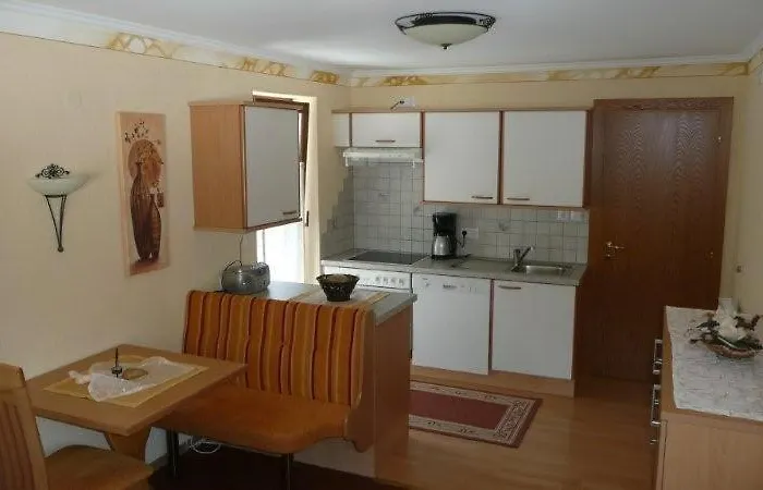 Gaestehaus Martha Otel 4*