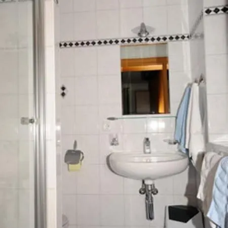 Gaestehaus Martha Hotel