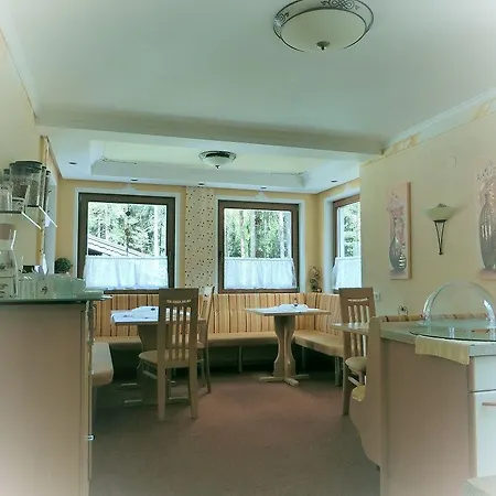 Gaestehaus Martha Hotel